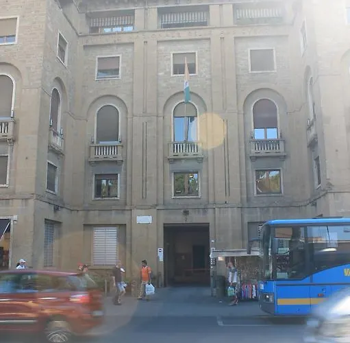 Station Pensión Florencia