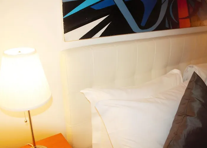 Station Pensión Florencia